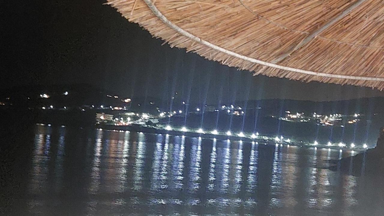 Pallas Seaside 1 Атина Екстериор снимка