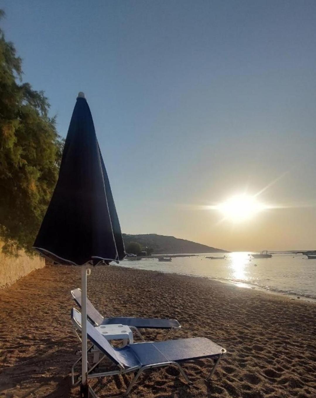 Pallas Seaside 1 Атина Екстериор снимка
