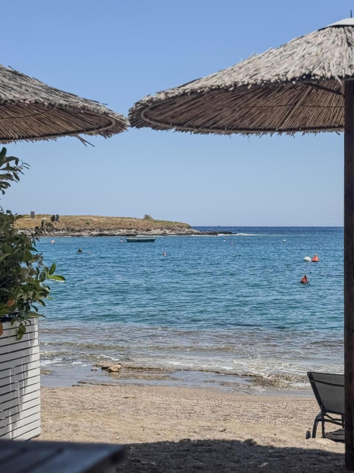Pallas Seaside 1 Атина Екстериор снимка