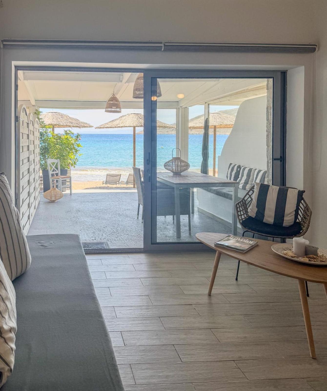 Pallas Seaside 1 Атина Екстериор снимка